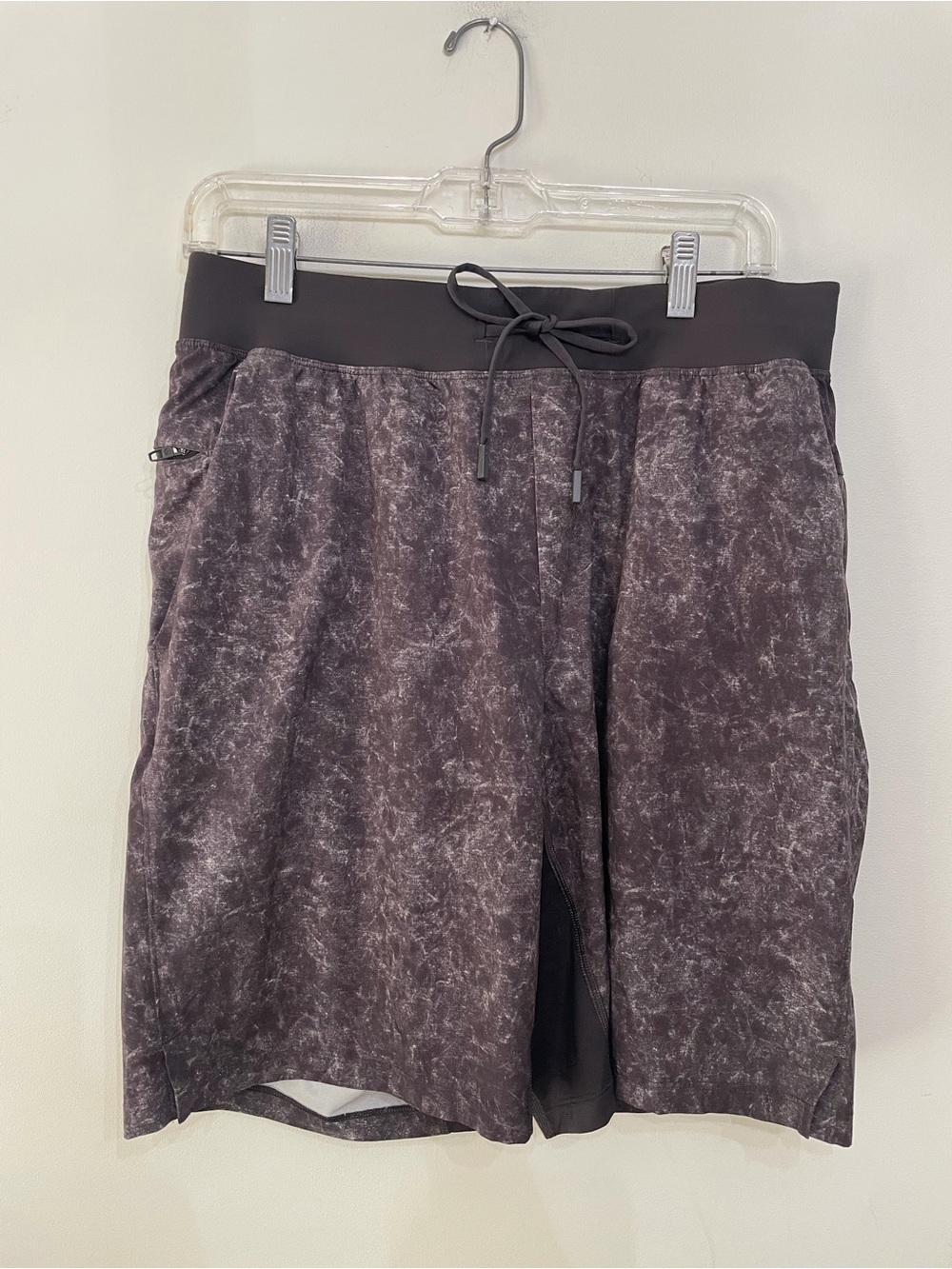 Lululemon License to Train Linerless Shorts Gray 9.5” Inseam Athletic Men’s L